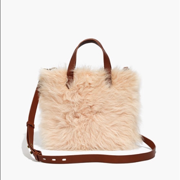 Madewell Handbags - 🆕 Madewell Small Transport Tote Shearling